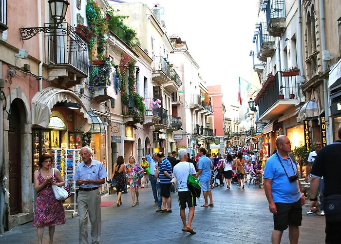 Incantevole E Storico Appartamento In Pieno Centro